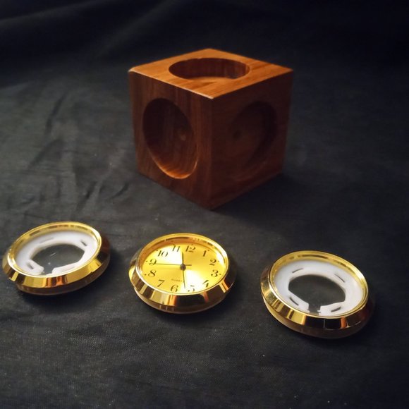 Vintage Wooden Desktop Weather Block Clock - Picture 3 of 5